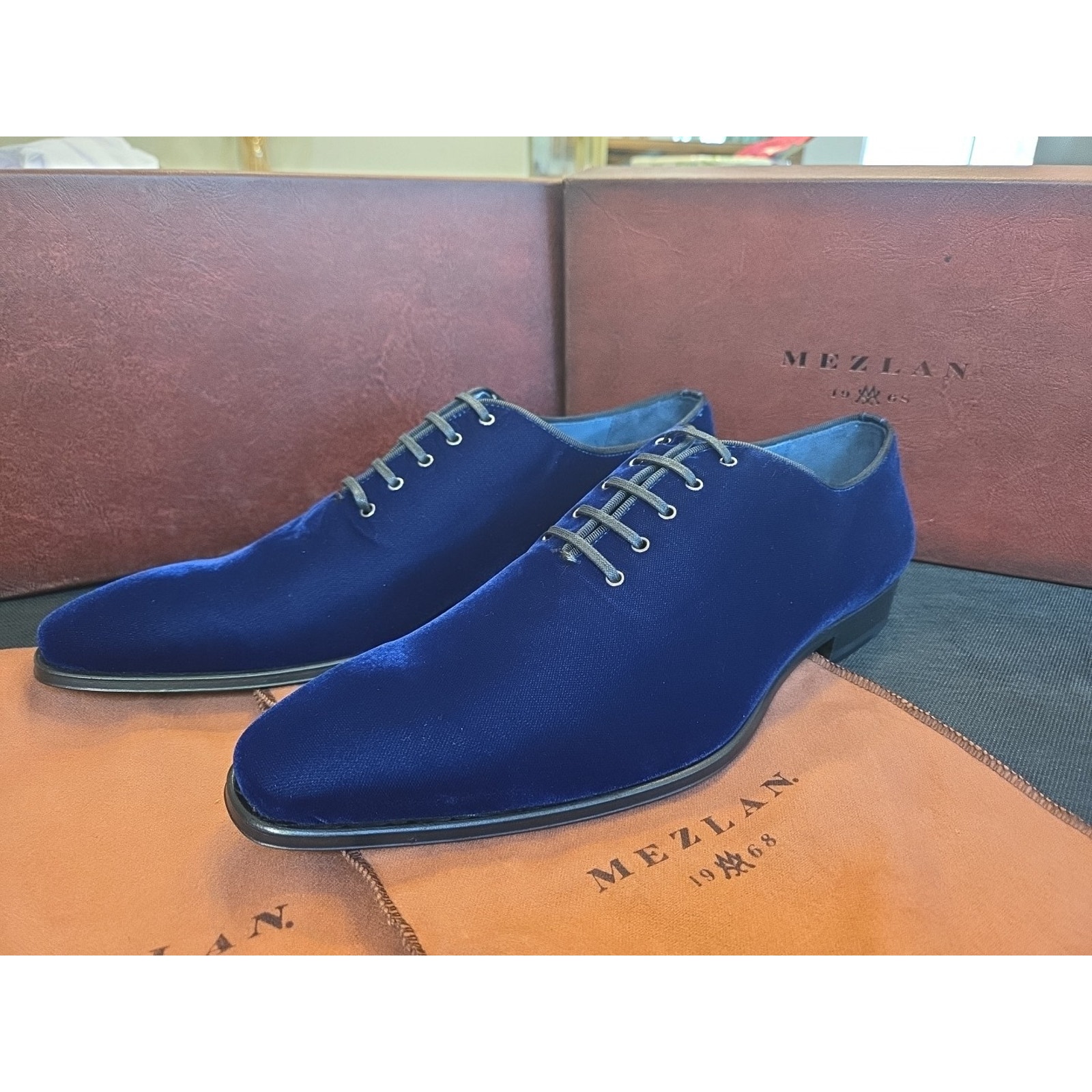 Mezlan Men's Alesso Velvet 9214 Formal Lace Up Dark Blue 10.5 M Spain